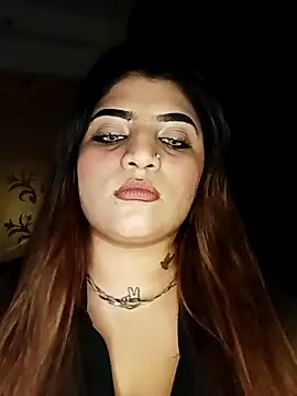 Sanaya_Gil's Webcam Show