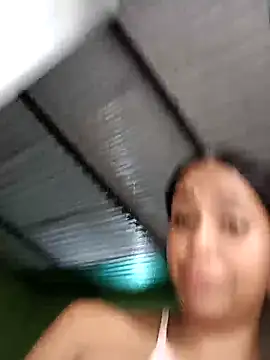 Show modela Laura20lopez na web-kameri