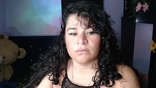 Chat +18 de ANGELIQUE_KLANE ao vivo