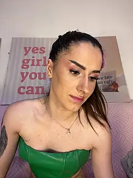 AriaAdda 即時 XXX 聊天