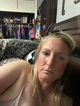 sweetkacibaby's Webcam Show