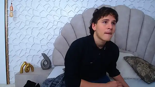 Chat XXX ao vivo de SEXYBOY_VC