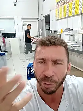 RobertoLuiz84のウェブカメラショー