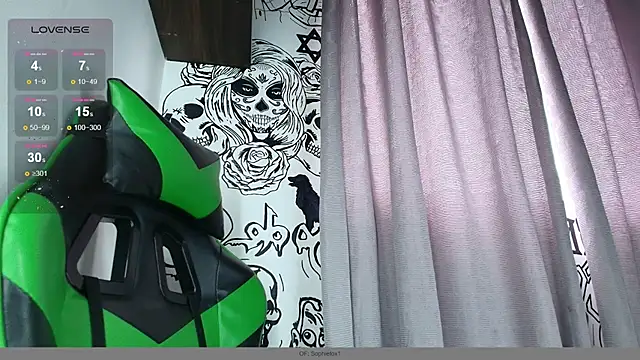 ImSophieFox élő XXX-chatje