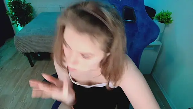 CranberryHot Chat XXX live