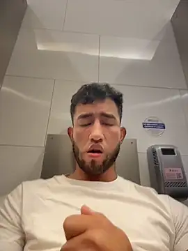 liam_bronw: διαδικτυακό σόου στην κάμερα