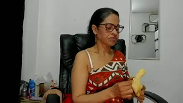 Aries_Mature Webcam-Show