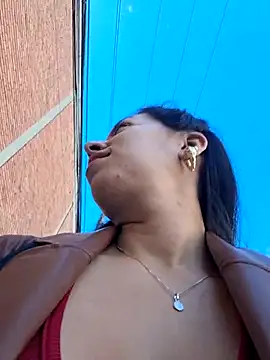 Онлайн чат XXX Luianna