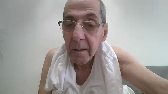 whitemilk4u webcam show