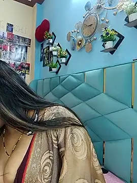 hoty_girlea Adlı Modelin Web Kamerası Şovu