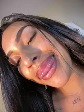 MaverickGray's Webcam Show