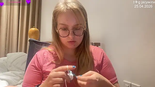 JacyWinslat Chat XXX in diretta