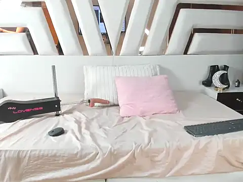 MiaKleinX Live XXX-Chat