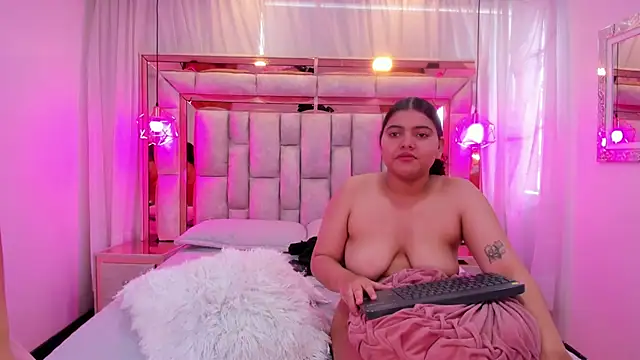 AllisonAdams_ Adlı Modelin Canlı XXX Sohbeti