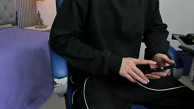 SamBlack_: διαδικτυακό σόου στην κάμερα