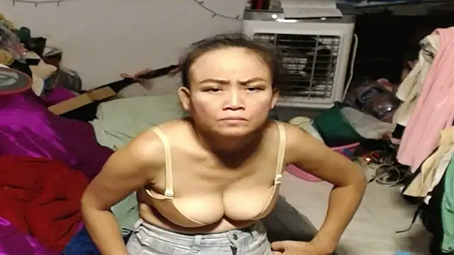 Chat +18 de 1CuteAndSexy69 ao vivo