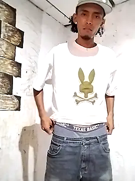 spittermasterpig1 Live XXX-Chat