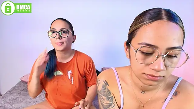 Jules_n_Gia: вебкам-шоу