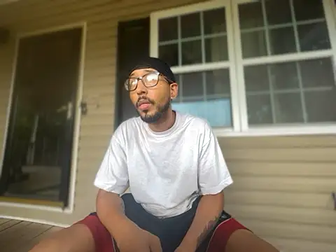 ThrowedWorldWide's Live XXX Chat