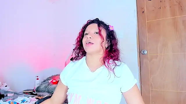 دردشة Emily_Coper18 الجنسية المباشرة