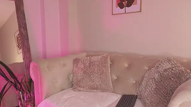 DahianaWalcott élő XXX-chatje