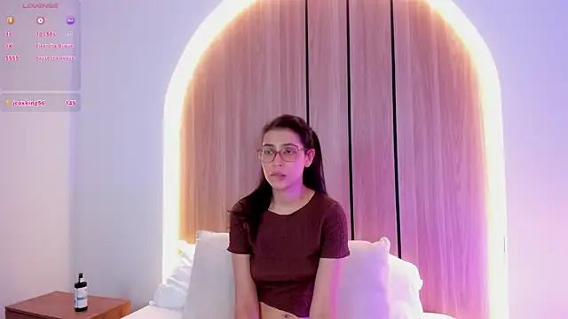 desireee_'s Live XXX Chat