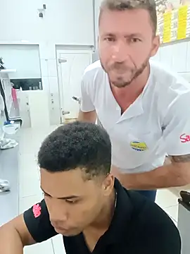 RobertoLuiz84 即時 XXX 聊天