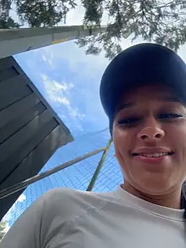 Pokazy przed kamerką – Brunettecollins05