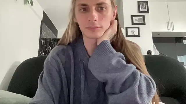 Pertunjukan Kamera Web mi_chyort