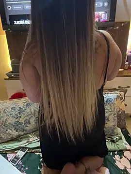 Chat XXX ao vivo de Classy-Bossy