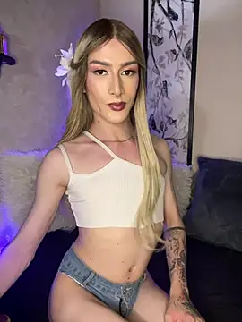 Alana_Stone Adlı Modelin Web Kamerası Şovu