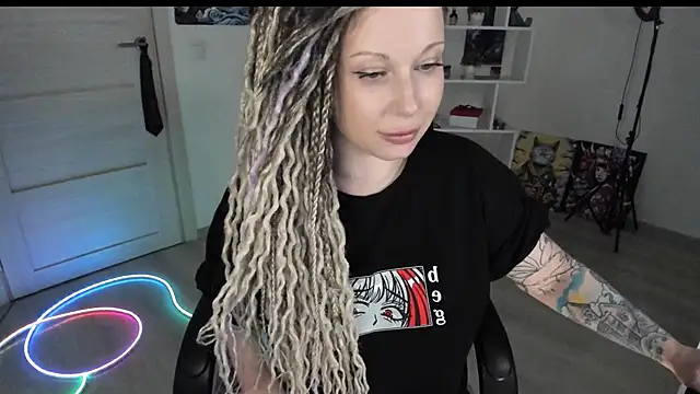 HoneySallyMoore's Live XXX Chat