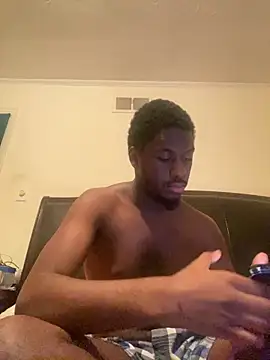 ThickDic28: онлайн-секс-чат