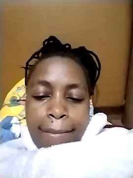 Faithy6789 Adlı Modelin Canlı XXX Sohbeti