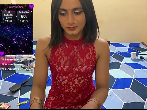 LuvLayla 在線  直播表演