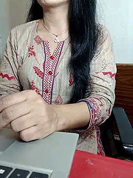 Chanchal--Navya 라이브 XXX 채팅