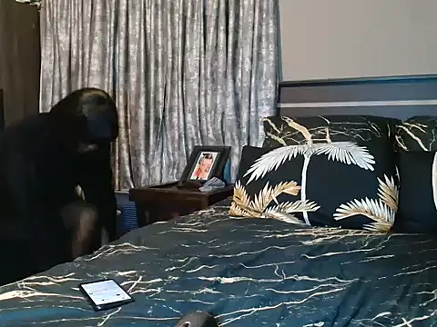 Sugar1990 live XXX chat