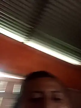 kimlizz12's Webcam Show