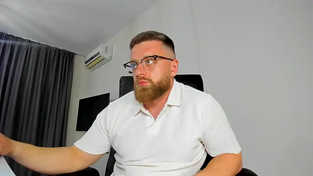 XXX chat uživo modela Findom_guy