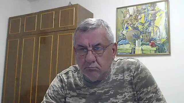 Онлайн чат XXX machomale3