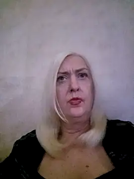 Julia20X's Webcam Show