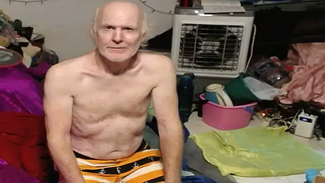 1CuteAndSexy69 现场XXX聊天