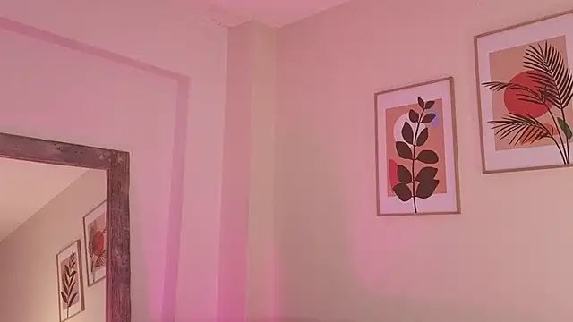 Chat XXX en directo de DahianaWalcott