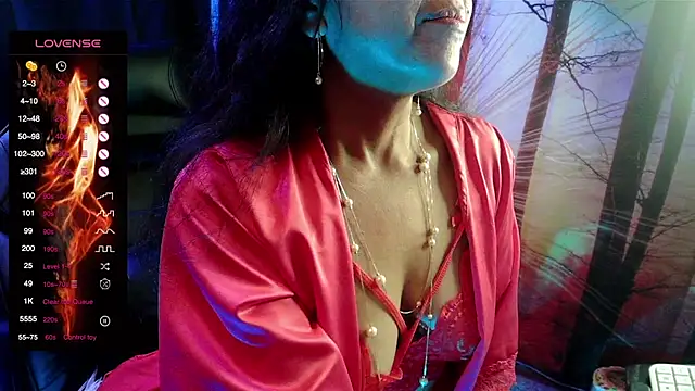 Whisperingfire élő XXX-chatje