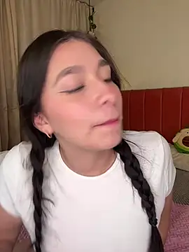 Caandace élő XXX-chatje