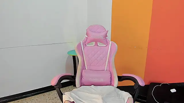 Rowan_Cley's Webcam Show