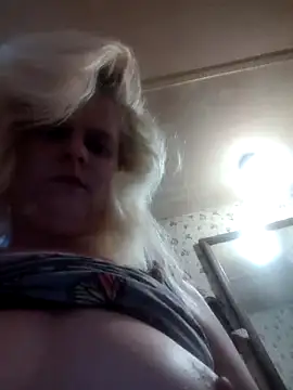 BadAssBitchMakayla élő XXX-chatje