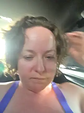 julimonroe Chat XXX in diretta