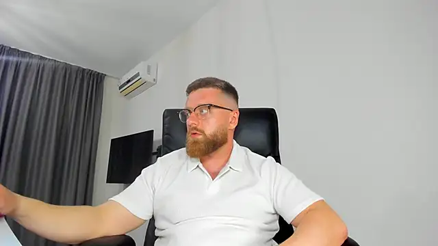 Chat +18 de Findom_guy ao vivo