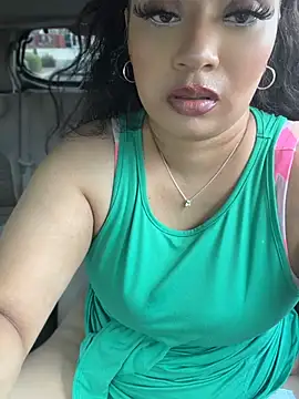 CarmelaAnthony Pertunjukan Webcam